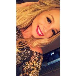 Meet your Posher, Dara